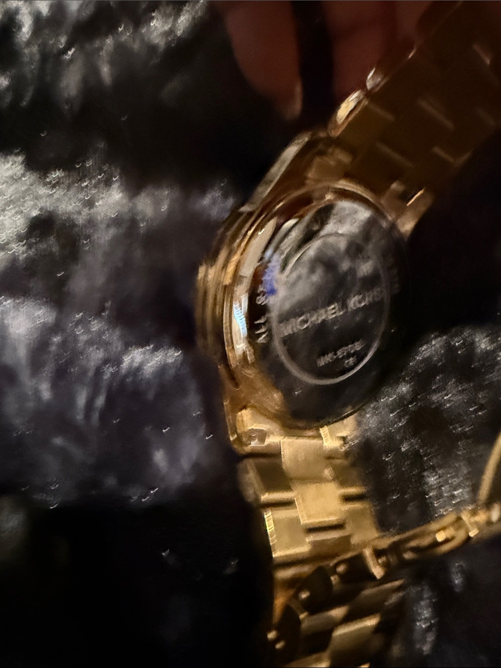 Michael kors golden large face watch with bling face. LIKE NEW - Picture 5 of 5